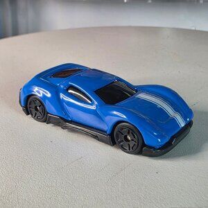 Maisto Fresh Metal Vapor Blue White Stripes Loose Mint 1/64